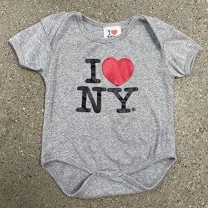 I Heart <3 Love New York NY Baby Snap Onesie size 18/24M